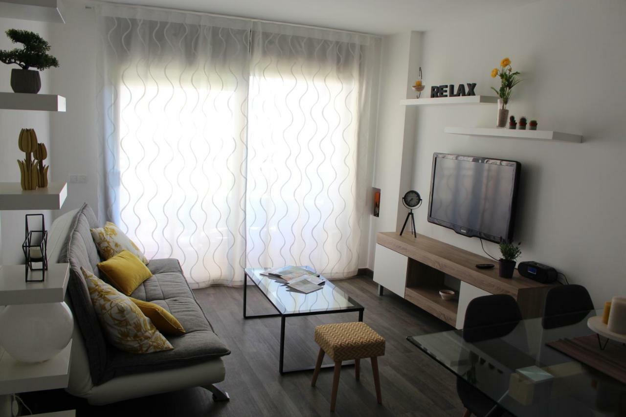 Playa Y Golf La Pineda Apartment Exterior photo